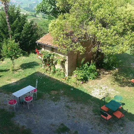 Tenuta Montanello Bed & Breakfast 4*