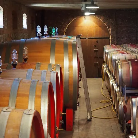 Tenuta Montanello 4*