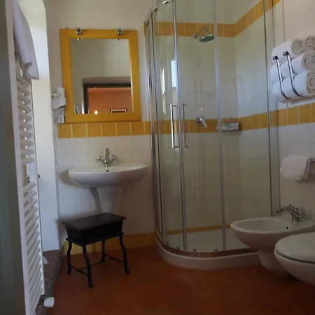 Tenuta Montanello Frühstückspension Castiglione Falletto